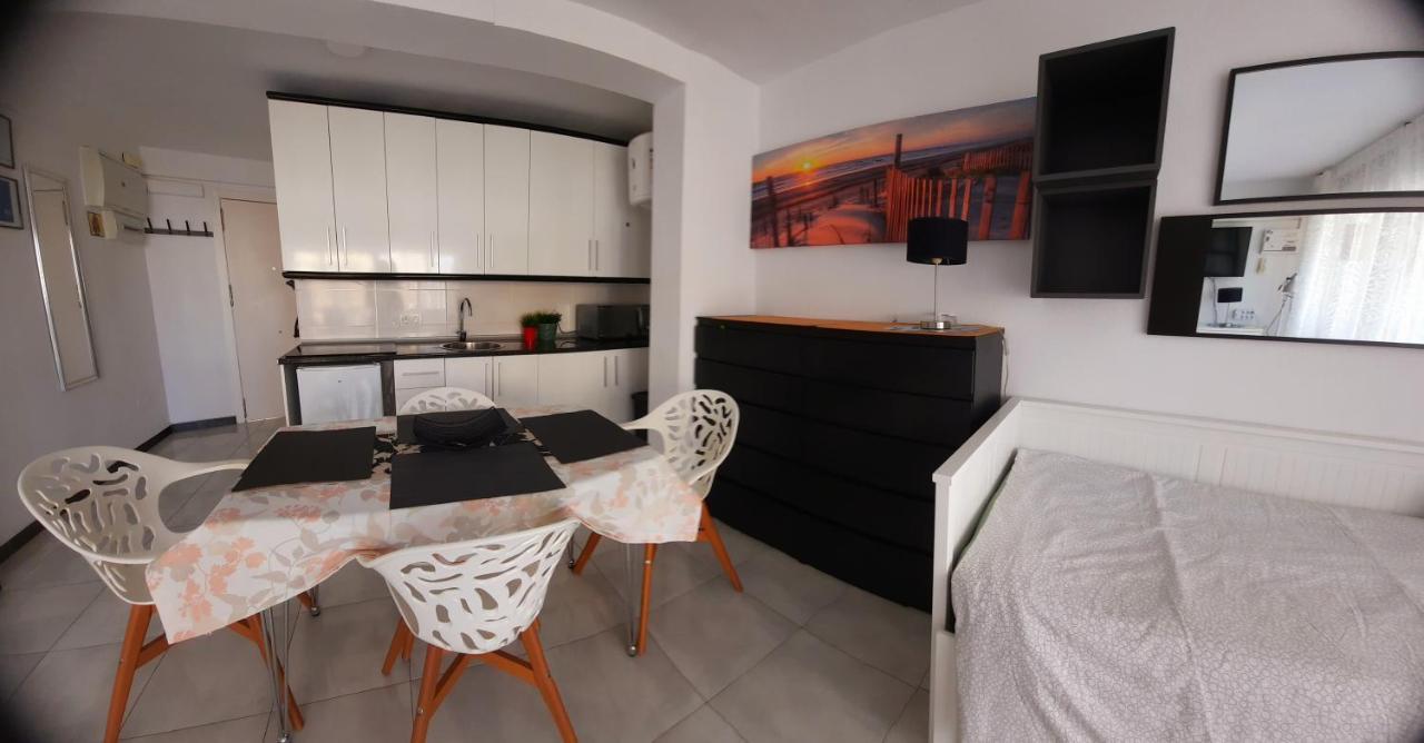Happy Loix Apartamento Wifi Aa 貝尼多姆 外观 照片